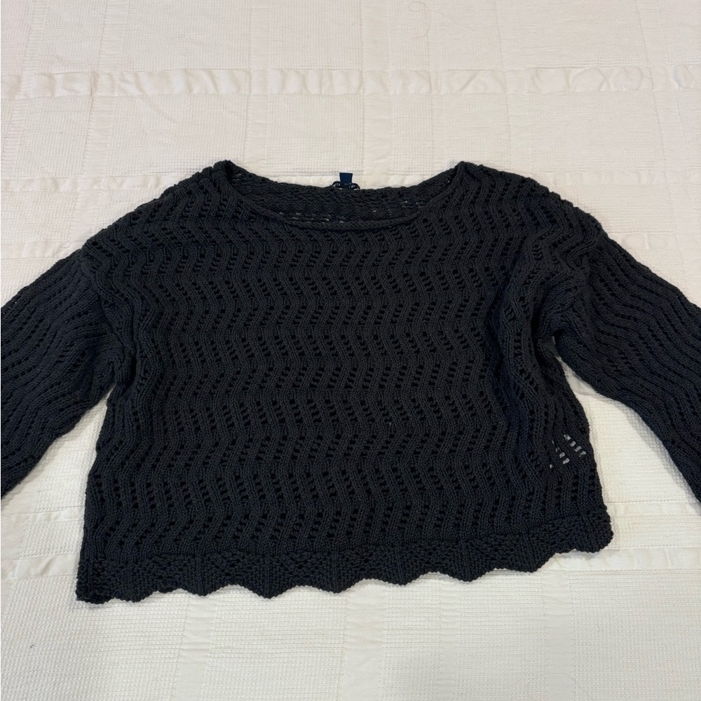 American Eagle boat neck bell sleeve crochet sweater - Picture 5 of 6